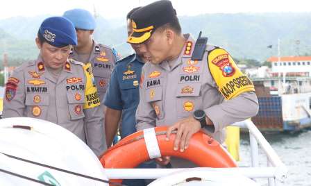 Jelang Nataru, Polresta Banyuwangi Gelar Pemeriksaan Keselamatan Terpadu di Pelabuhan Ketapang