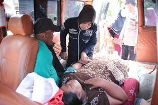 Polri Gelar Bakti Kesehatan di Sumbar untuk 222 Orang