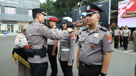 Kapolresta Malang Kota Pimpin Upacara Kenaikan Pangkat 86 Personel