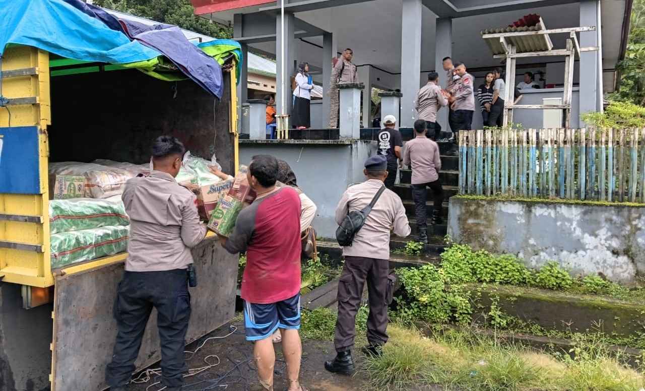 Tiga Kabupaten Terdampak Hidrometeorologi, Polri Bergerak Cepat Lakukan Penyelamatan dan Pemenuhan Kebutuhan Pengungsi