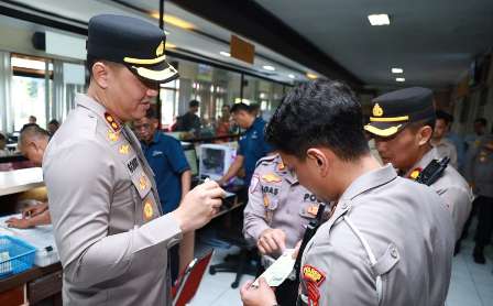 Kapolres Jember Kunjungi Kantor Samsat Pastikan Pelayanan Optimal