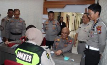 Jaga Stamina, Kapolres Batu Bersama PJU Lakukan Pemeriksaan Kesehatan Berkala