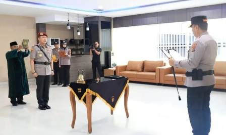 Kapolda Kep. Babel  Lantik  Dirreskrimsus Kombes Nanang Haryono