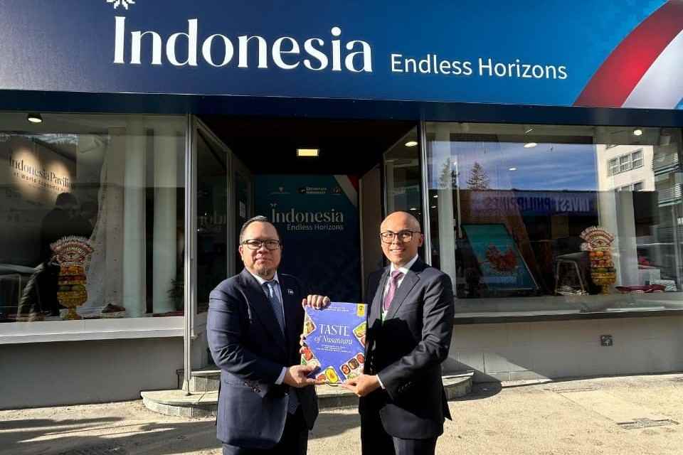 Buku “Rasa Bhayangkara Nusantara” Versi Bahasa Inggris Hadir di WEF Swiss 2026, Perkuat Diplomasi Presiden