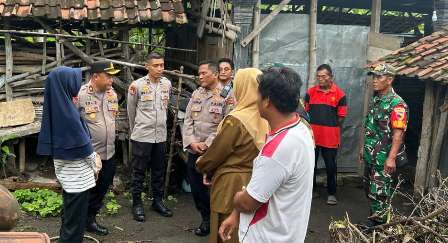 Akhiri Praktik Pasung, Polres Ponorogo Evakuasi ODGJ dan Kirim ke RSJ