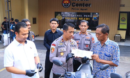 Polres Ngawi Tuai Apresiasi, Ungkap Curanmor dan Kembalikan Motor ke Pemiliknya Gratis