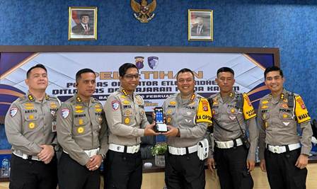ETLE Mobile Handheld Perkuat  Modernisasi Penindakan Lalu Lintas di Kaltim