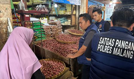 Satgas Pangan Polres Malang Turun Sidak Pasar, Pastikan Harga dan Ketersediaan Bapokting Aman Jelang Ramadan
